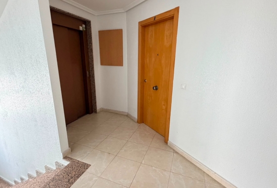 Resale - Apartment - Los Montesinos