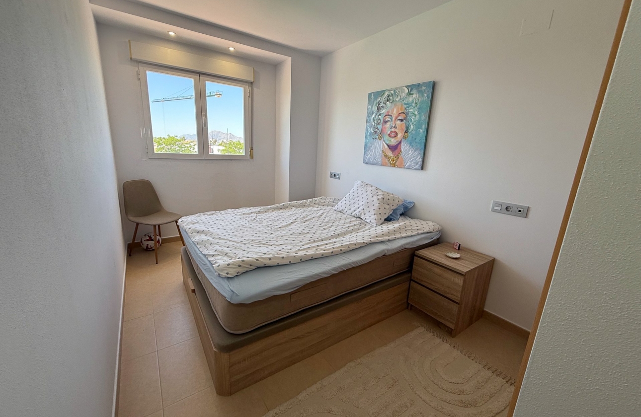 Reventa - Apartment - Dolores - Avenida de la Mujer, 1