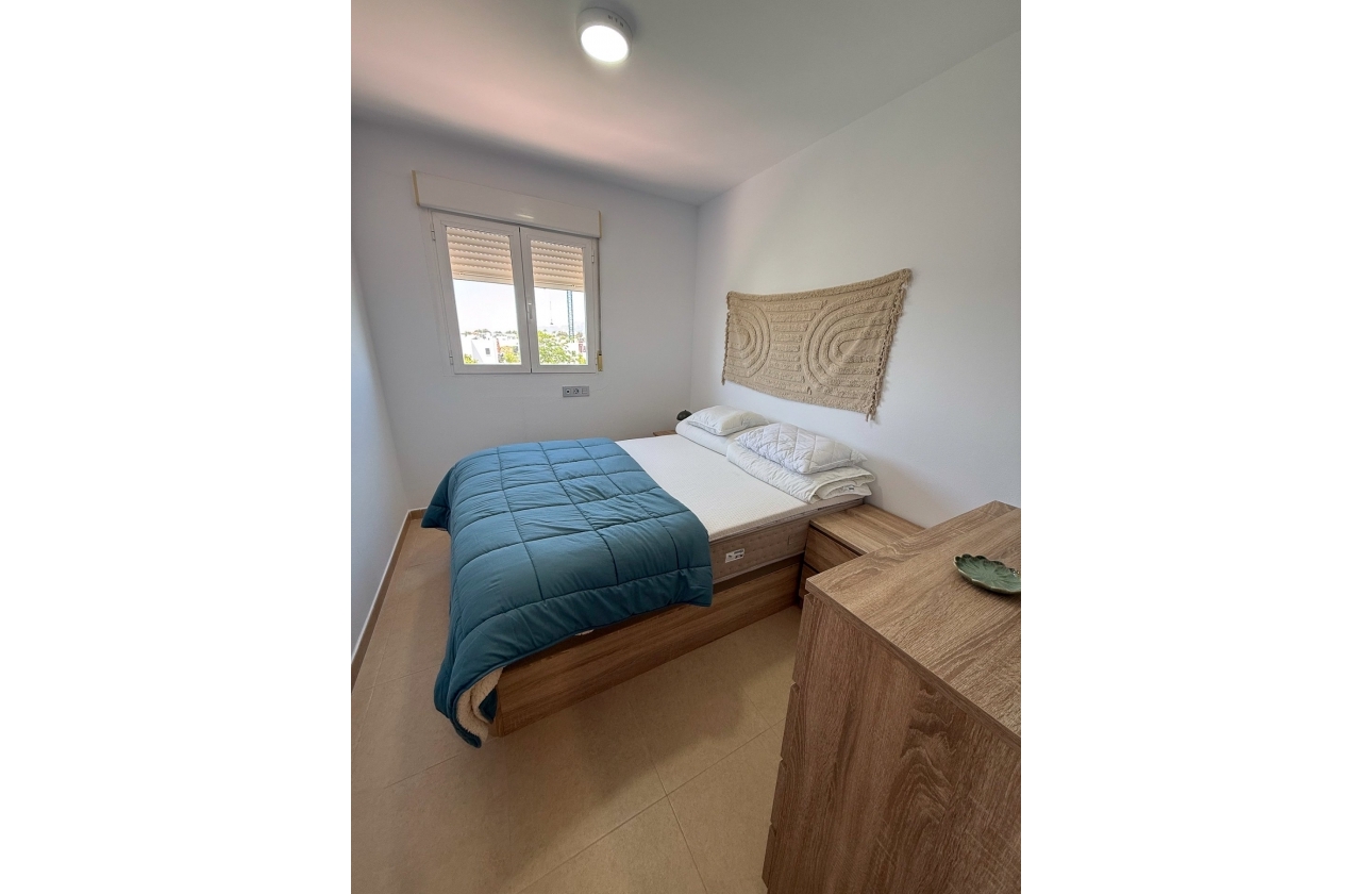 Reventa - Apartment - Dolores - Avenida de la Mujer, 1