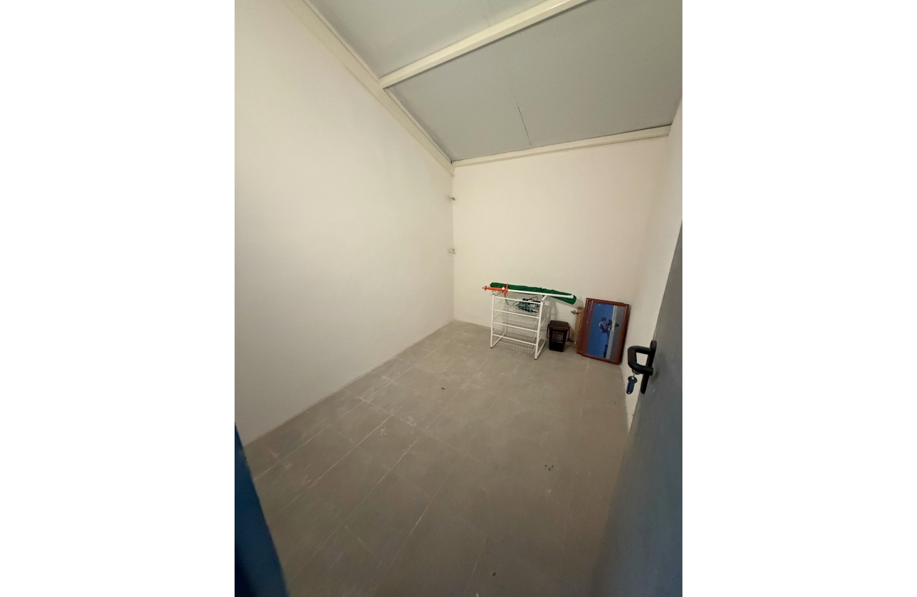 Reventa - Apartment - Dolores - Avenida de la Mujer, 1