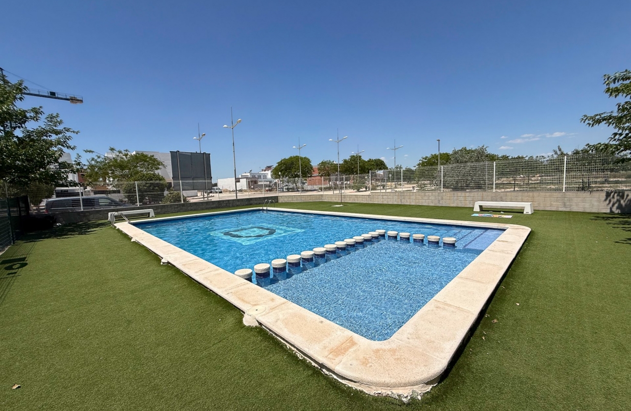 Reventa - Apartment - Dolores - Avenida de la Mujer, 1