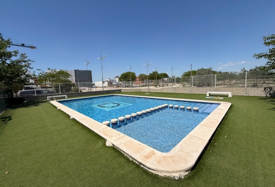 Reventa - Apartment - Dolores - Avenida de la Mujer, 1