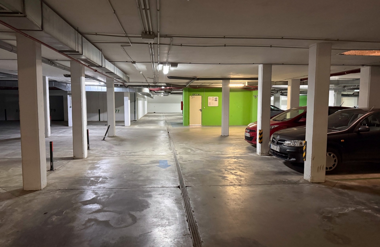 Reventa - Apartment - Dolores - Avenida de la Mujer, 1