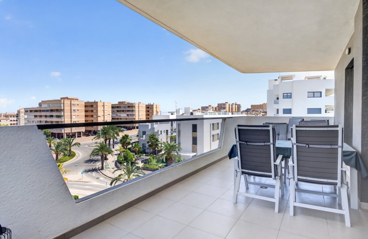 Reventa - Ático - Arenals del Sol - Carrer Bahia, 73