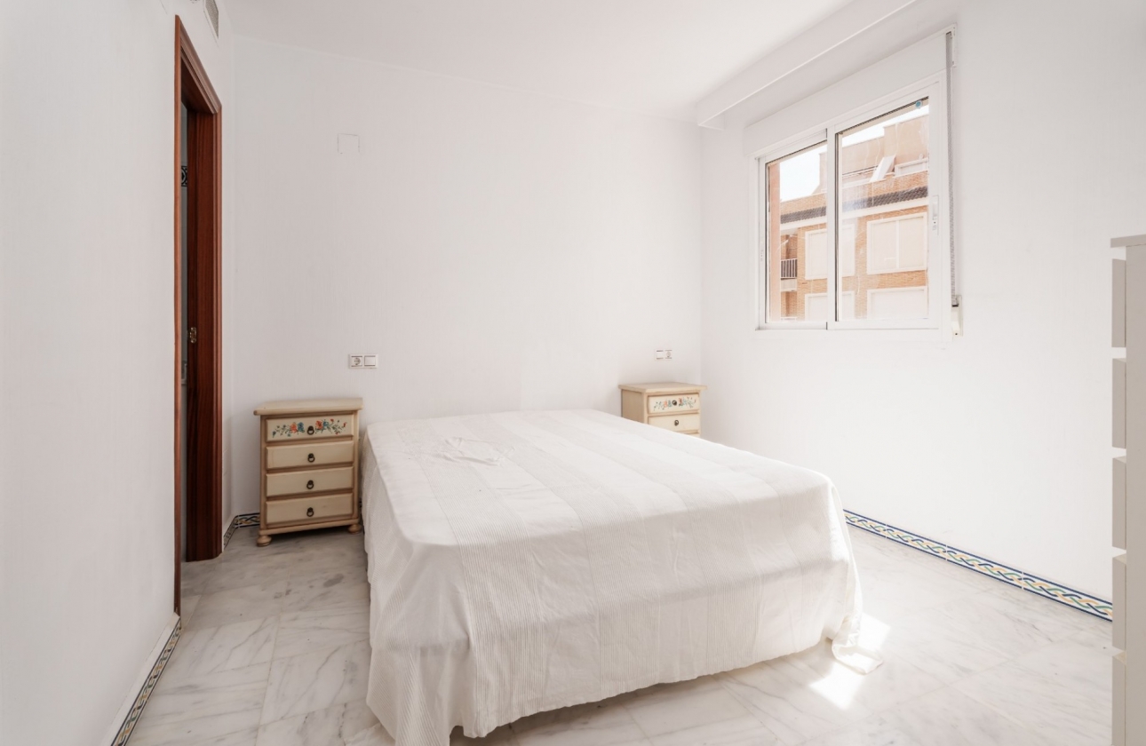 Resale - Apartment - Torrevieja
