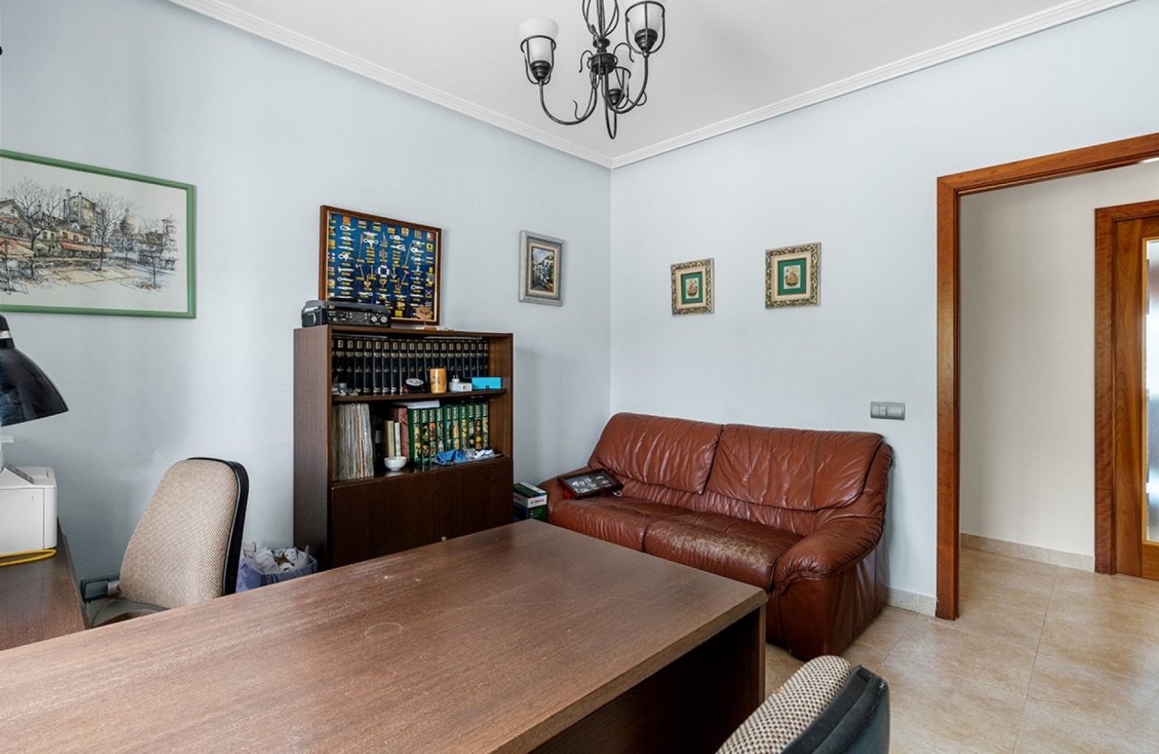 Rynek wtórny - Villa - Alicante