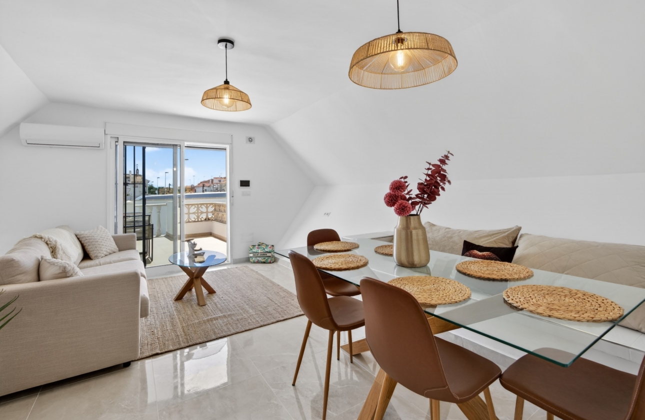 Reventa - Villa - Torrevieja - Playa de los Locos