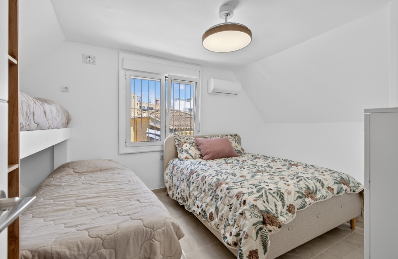 Reventa - Villa - Torrevieja - Playa de los Locos