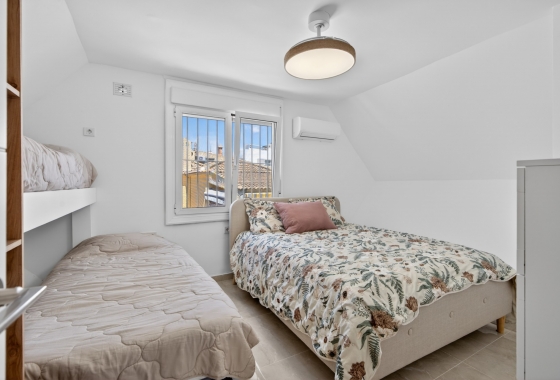 Reventa - Villa - Torrevieja - Playa de los Locos
