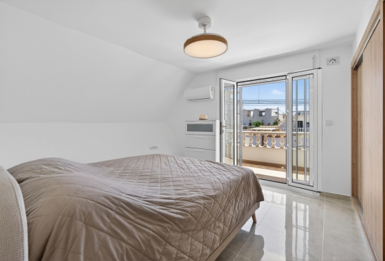 Reventa - Villa - Torrevieja - Playa de los Locos