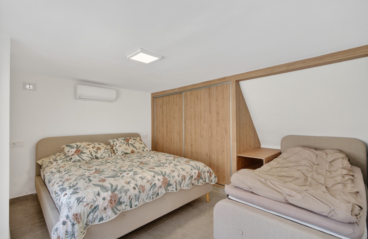 Reventa - Villa - Torrevieja - Playa de los Locos