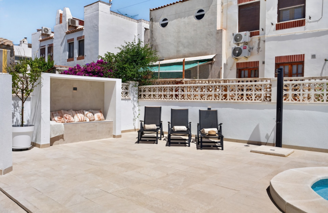 Reventa - Villa - Torrevieja - Playa de los Locos
