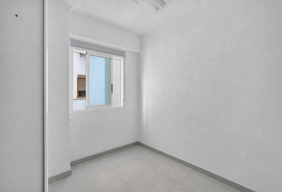 Reventa - Apartment - Alicante - Calle de los Doscientos