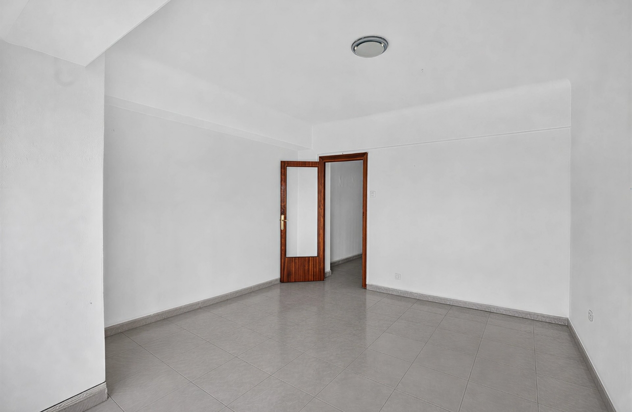 Reventa - Apartment - Alicante - Calle de los Doscientos
