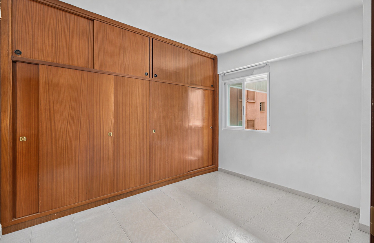 Reventa - Apartment - Alicante - Calle de los Doscientos