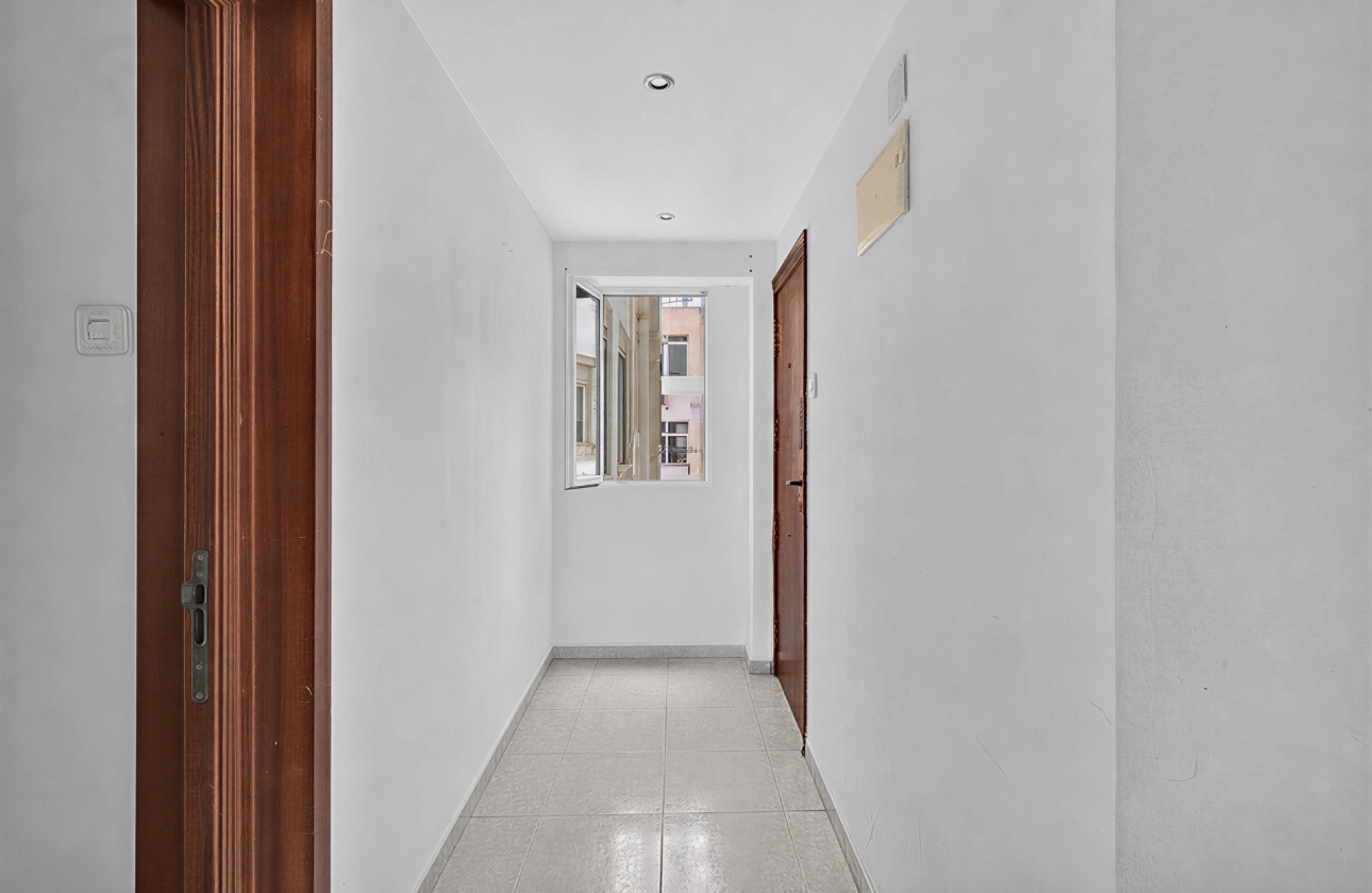Reventa - Apartment - Alicante - Calle de los Doscientos