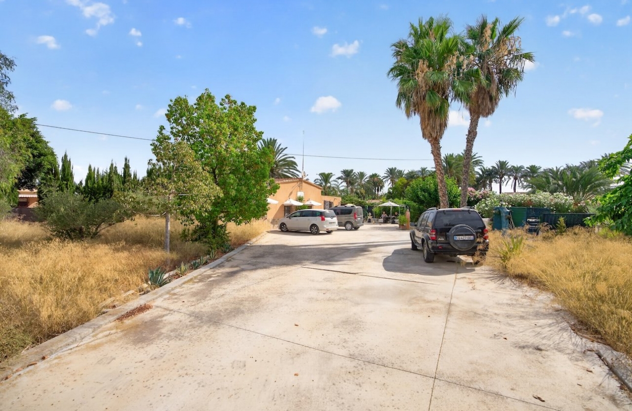 Reventa - Villa - Elche - Paraje La Hoya nº 3028 (Polígono 71 Parcela 25)