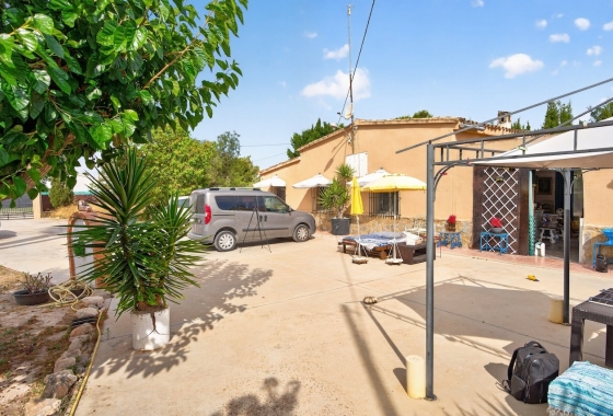 Reventa - Villa - Elche - Paraje La Hoya nº 3028 (Polígono 71 Parcela 25)