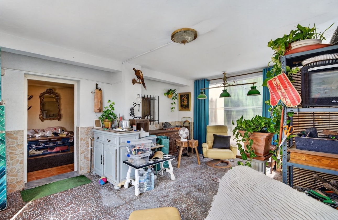Reventa - Villa - Elche - Paraje La Hoya nº 3028 (Polígono 71 Parcela 25)