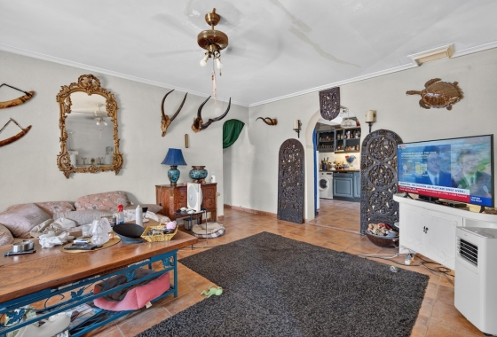 Reventa - Villa - Elche - Paraje La Hoya nº 3028 (Polígono 71 Parcela 25)
