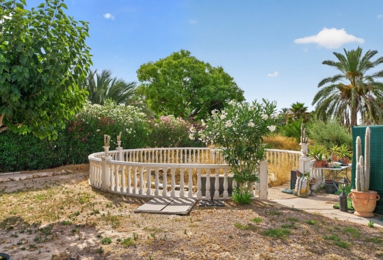 Reventa - Villa - Elche - Paraje La Hoya nº 3028 (Polígono 71 Parcela 25)