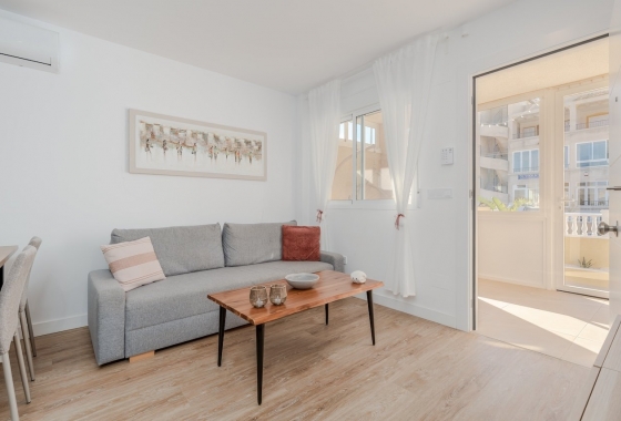 Reventa - Bajo - Torrevieja - Calle Abdelacies 129