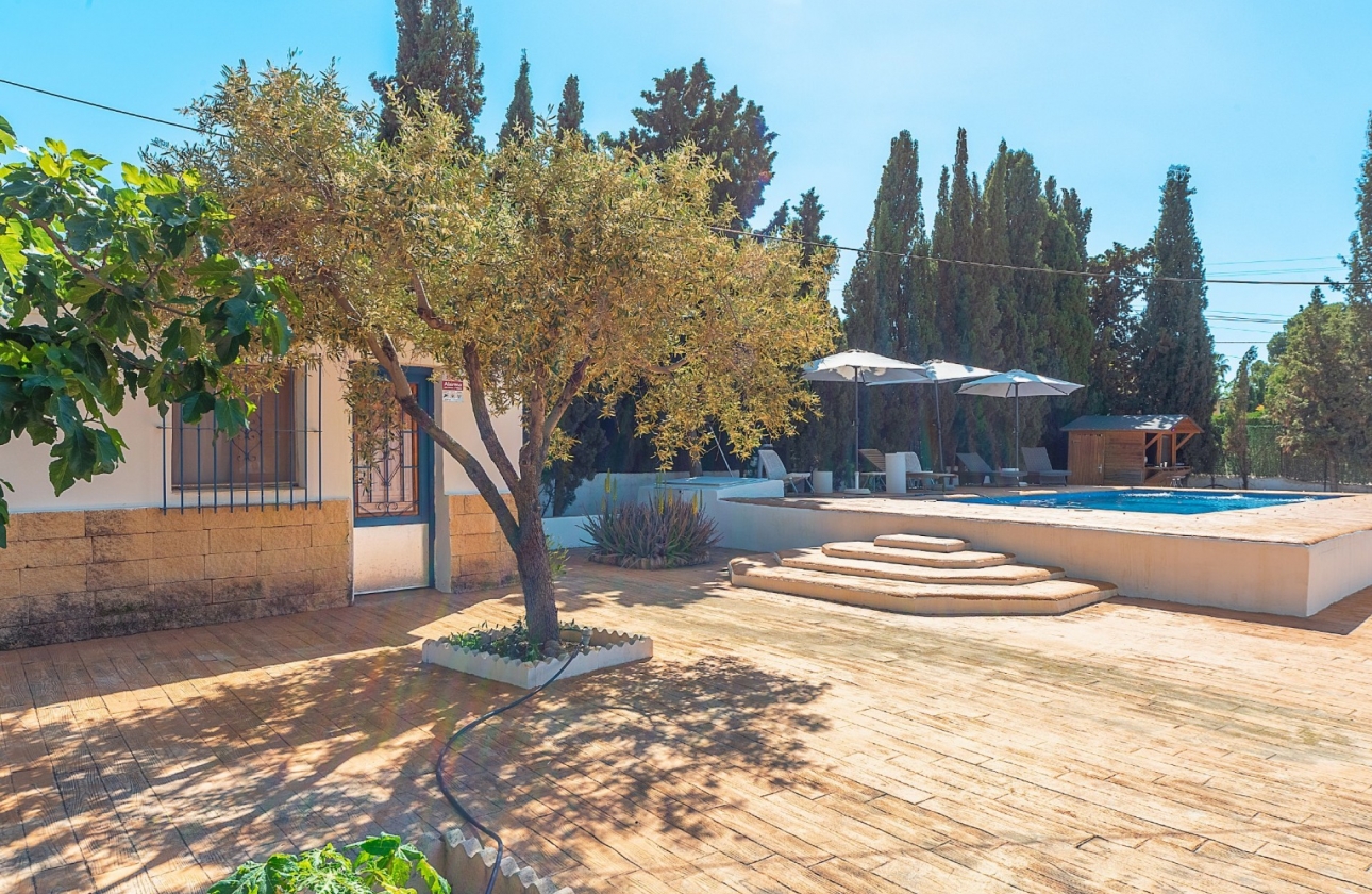 Resale - Villa - San Vicente del Raspeig