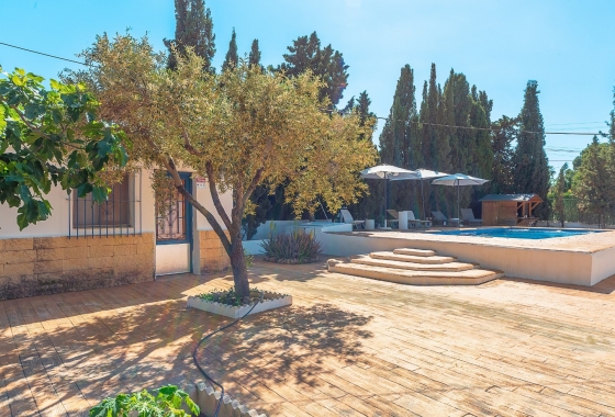 Resale - Villa - San Vicente del Raspeig