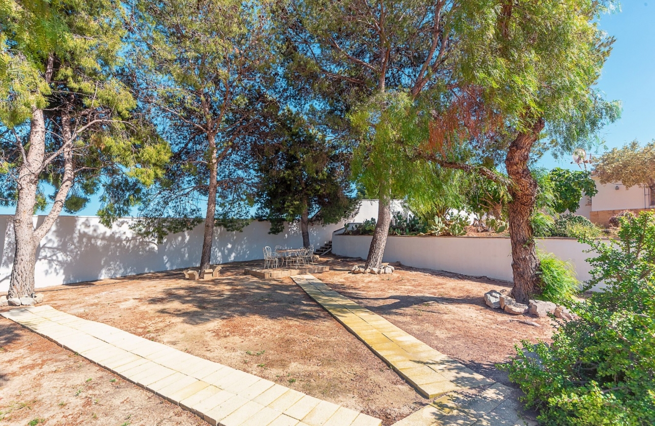 Resale - Villa - San Vicente del Raspeig