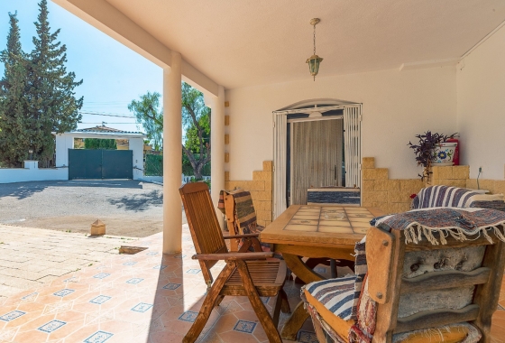 Resale - Villa - San Vicente del Raspeig