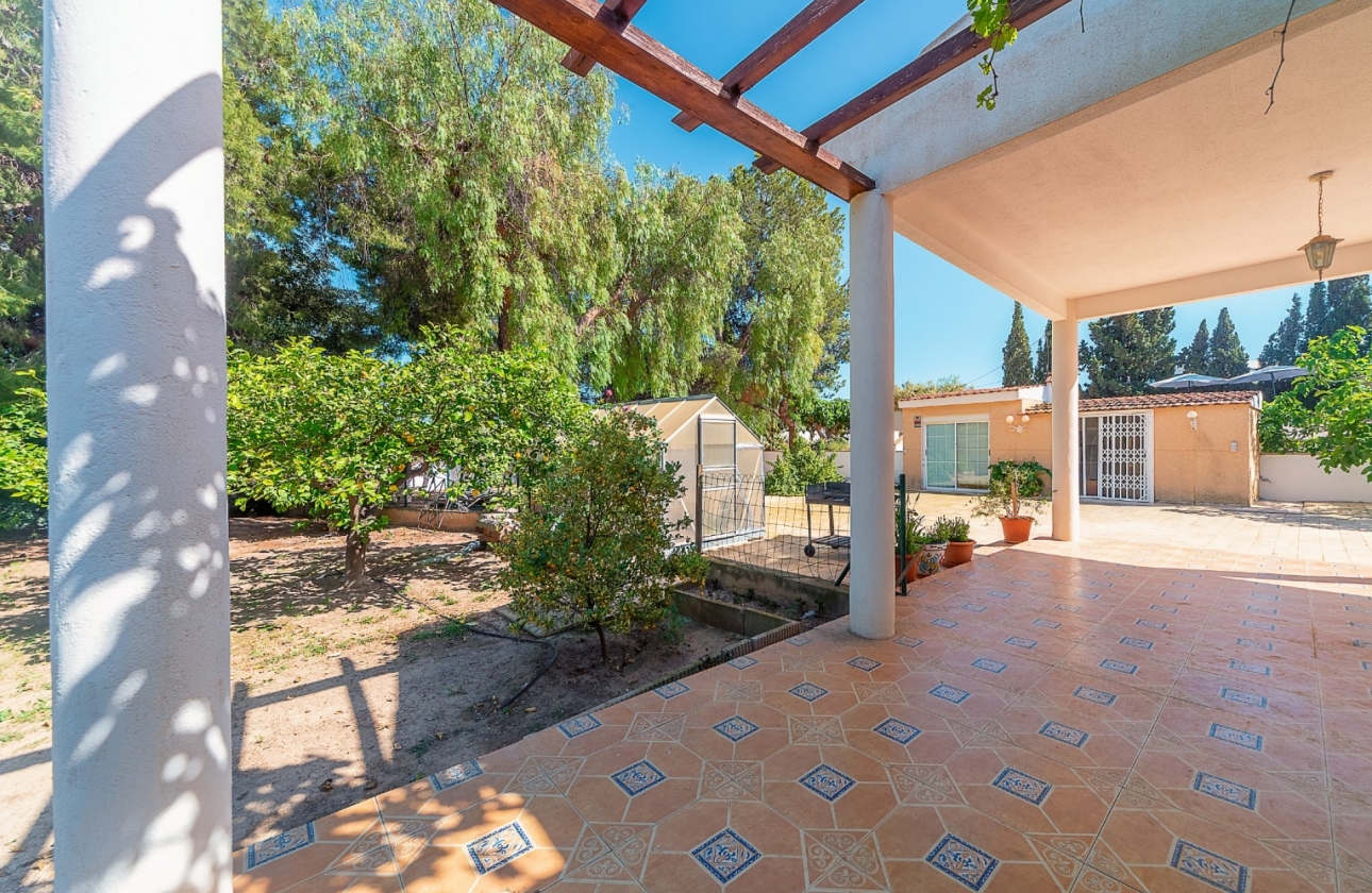 Resale - Villa - San Vicente del Raspeig