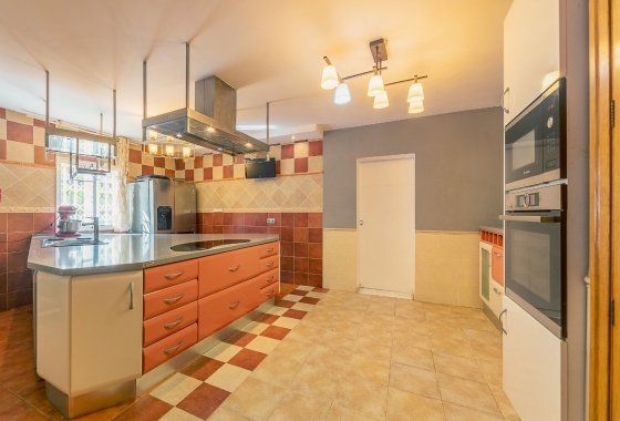Resale - Villa - San Vicente del Raspeig