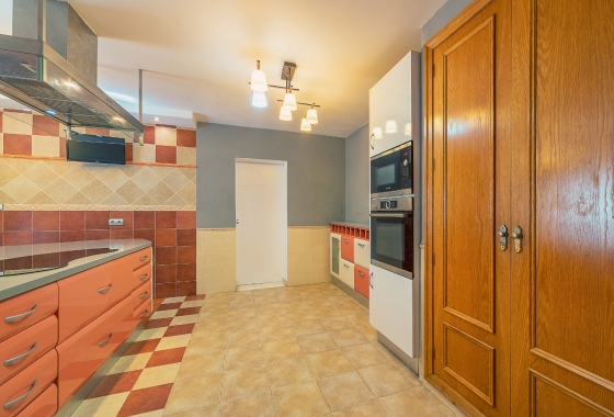 Resale - Villa - San Vicente del Raspeig