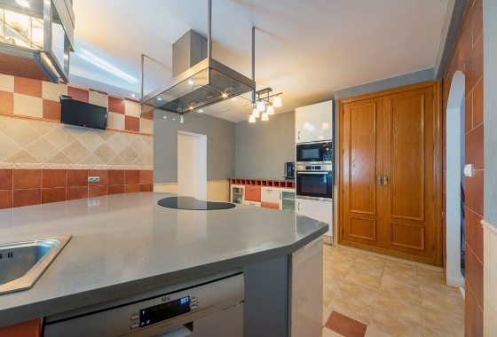 Resale - Villa - San Vicente del Raspeig