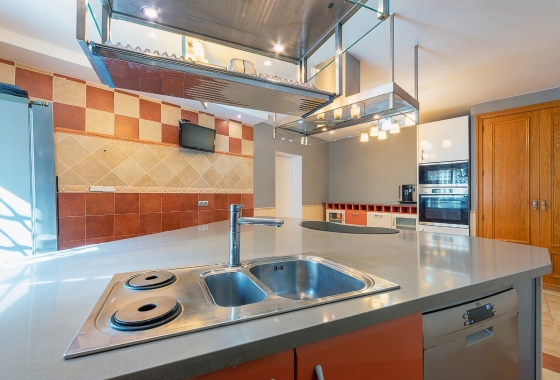 Resale - Villa - San Vicente del Raspeig