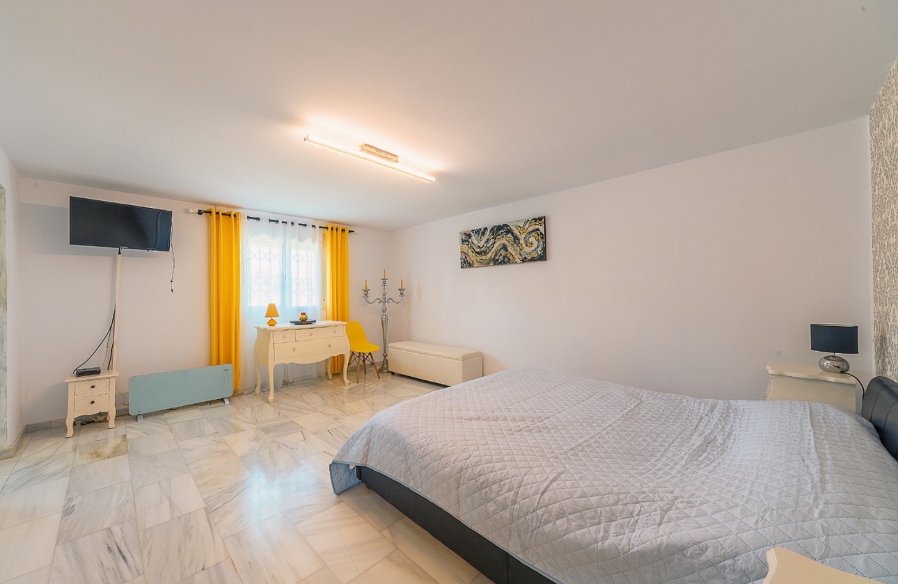 Resale - Villa - San Vicente del Raspeig
