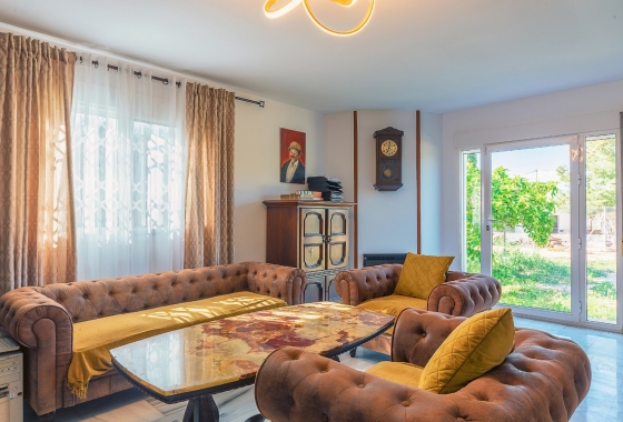 Resale - Villa - San Vicente del Raspeig