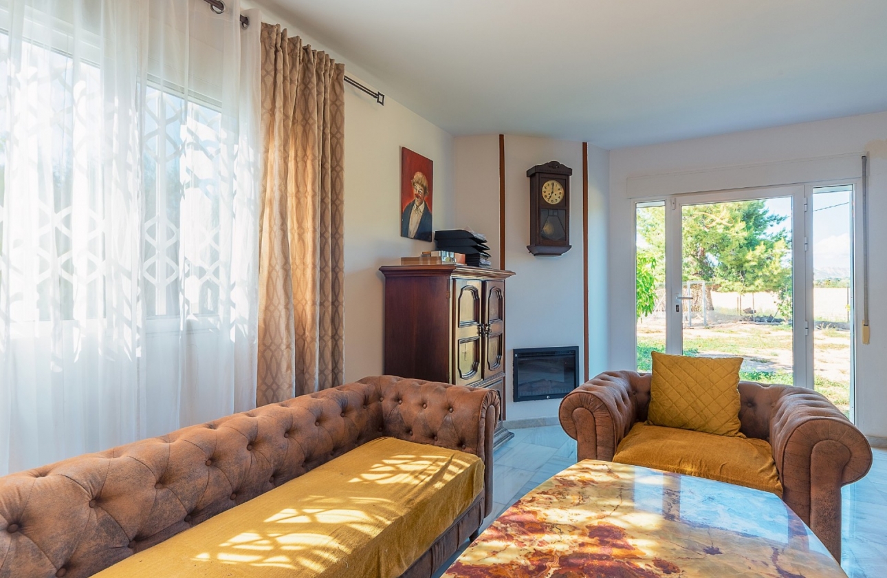 Resale - Villa - San Vicente del Raspeig