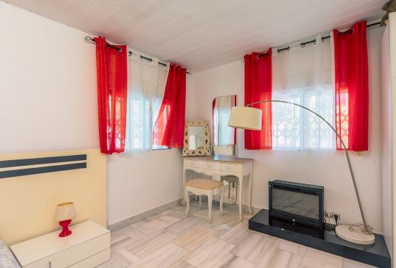 Resale - Villa - San Vicente del Raspeig