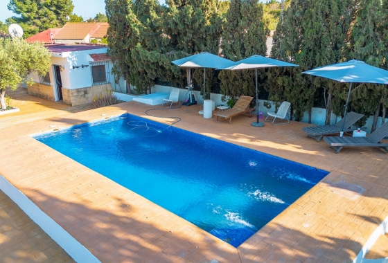 Resale - Villa - San Vicente del Raspeig