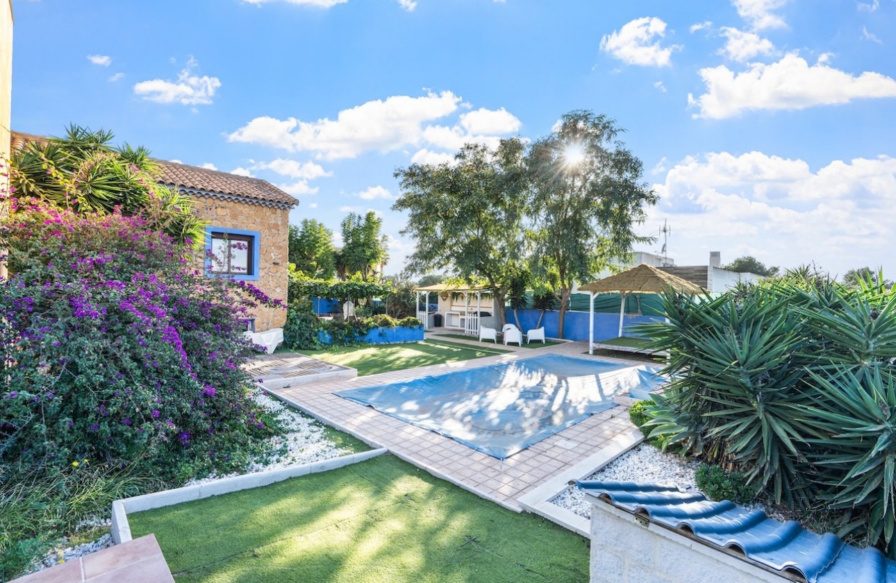 Reventa - Villa - Santa Pola - Calle dEncarnita Alonso 12
