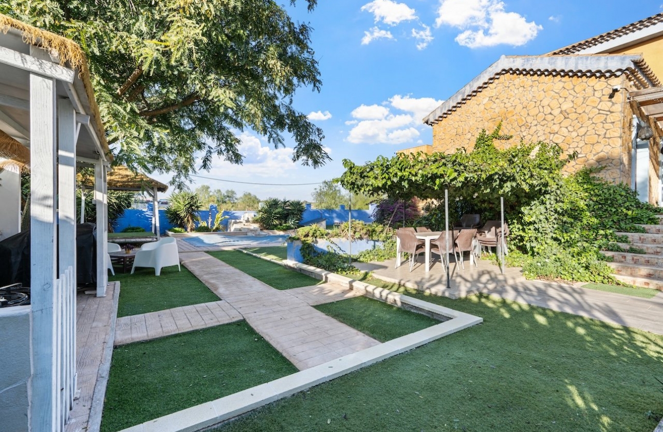 Reventa - Villa - Santa Pola - Calle dEncarnita Alonso 12