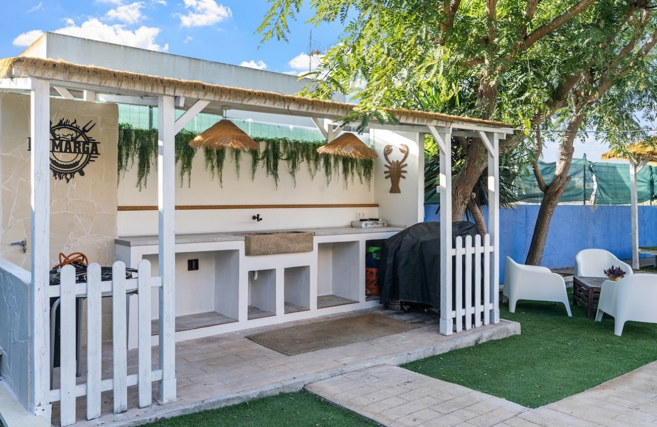 Reventa - Villa - Santa Pola - Calle dEncarnita Alonso 12