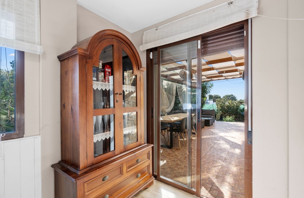 Reventa - Villa - Santa Pola - Calle dEncarnita Alonso 12