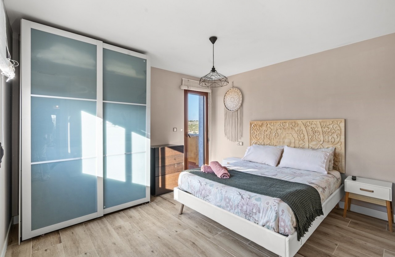 Reventa - Villa - Santa Pola - Calle dEncarnita Alonso 12