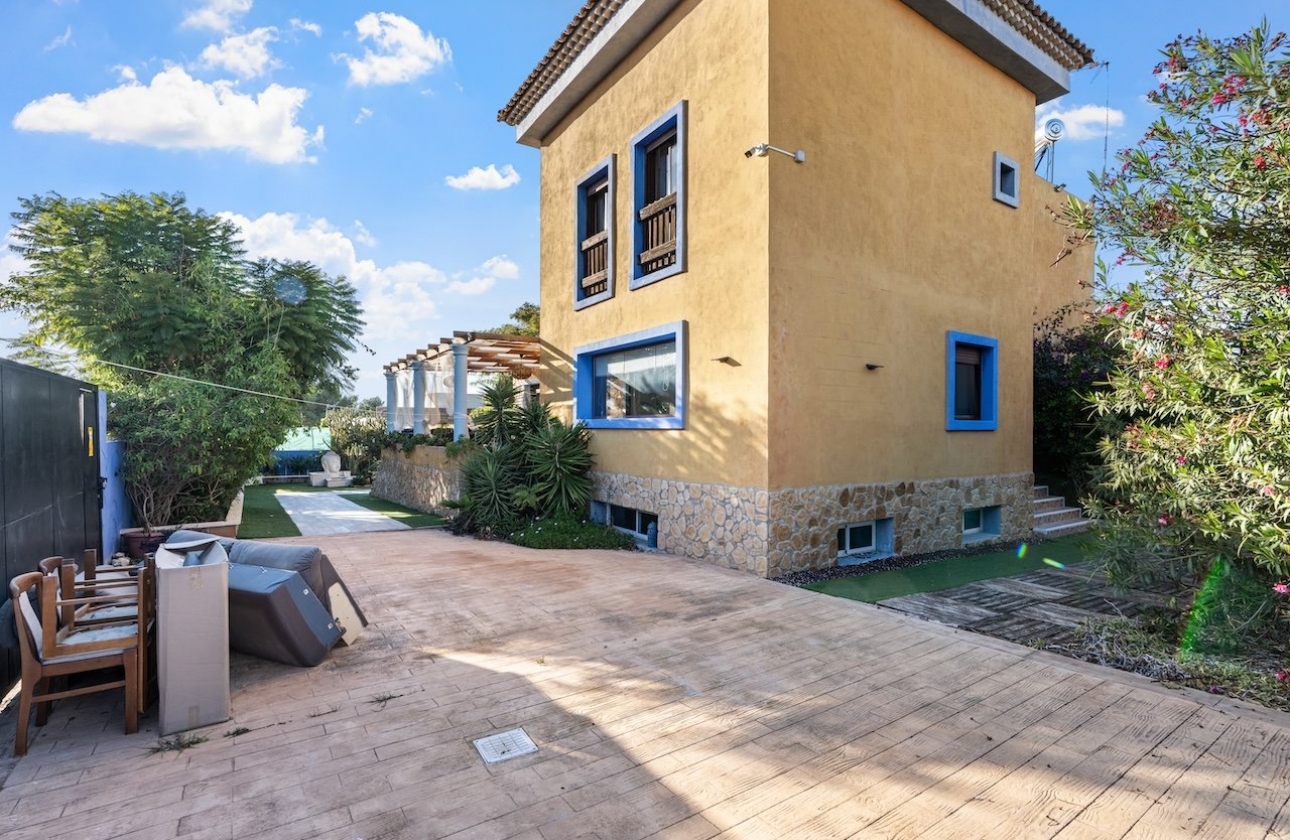 Reventa - Villa - Santa Pola - Calle dEncarnita Alonso 12