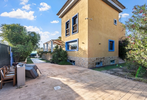 Reventa - Villa - Santa Pola - Calle dEncarnita Alonso 12