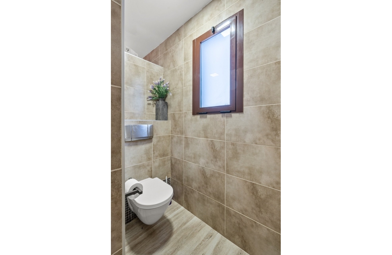 Reventa - Villa - Santa Pola - Calle dEncarnita Alonso 12