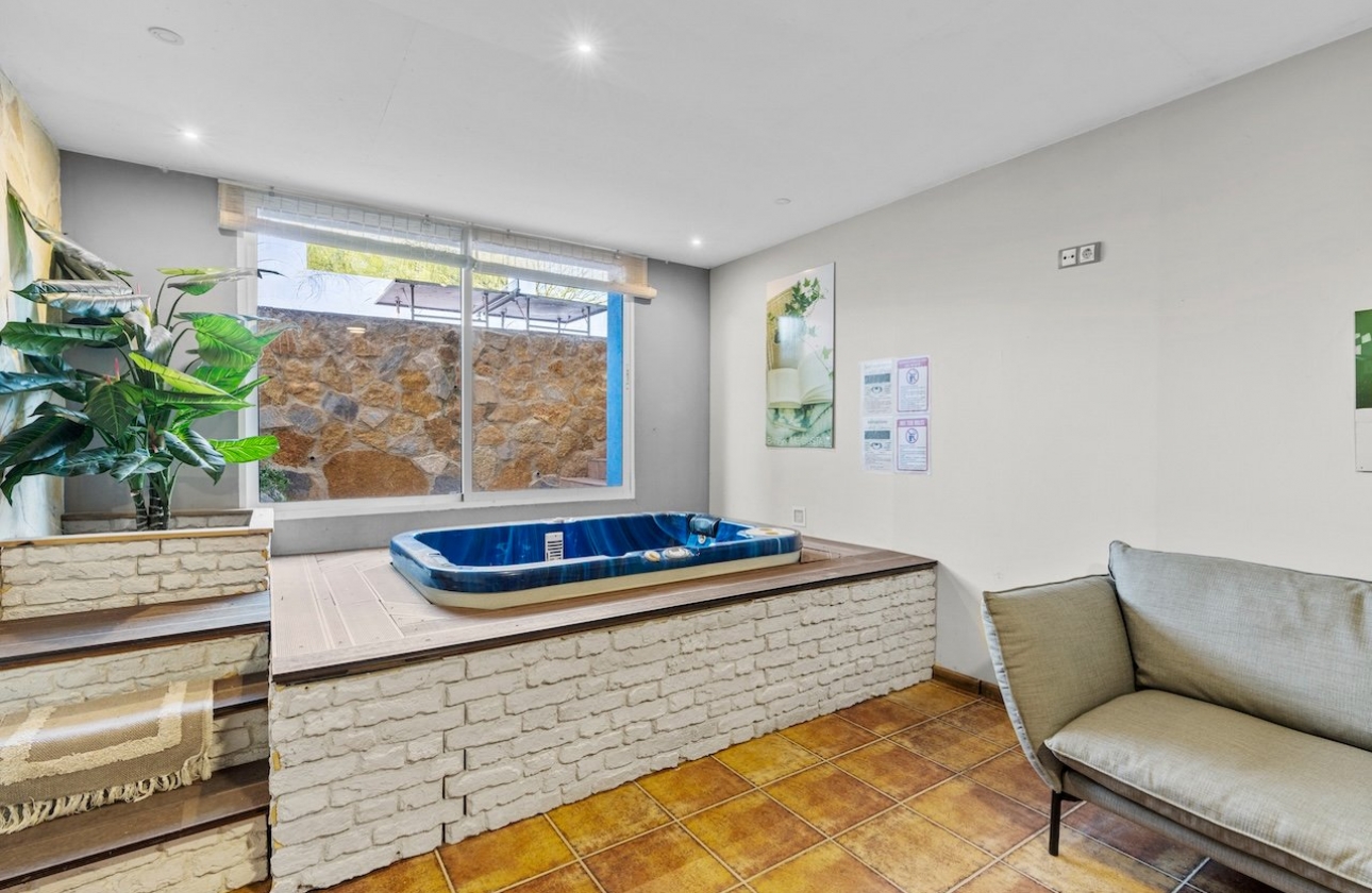 Reventa - Villa - Santa Pola - Calle dEncarnita Alonso 12