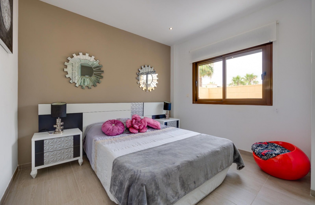 Resale - Villa - Rojales